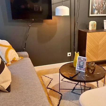 L'aurore Berbere, Hypercentre De Rouen, Au Calme Rouen